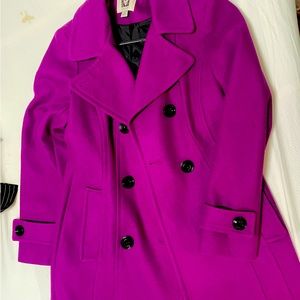 Pretty nice coat, but no need anymore